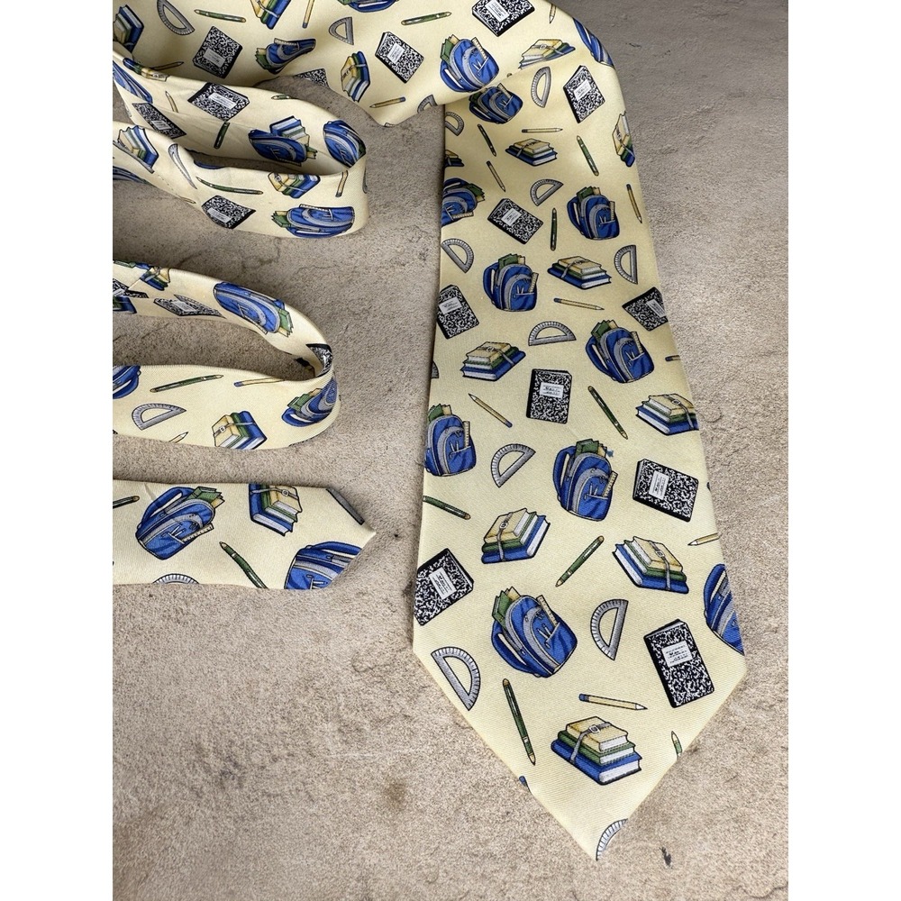 Diao Men's Neck‎ Tie Yellow Silk Teacher Gifts, School Supply Print Education